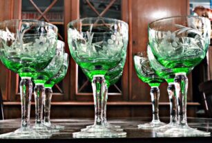 antiguas copas de cristal