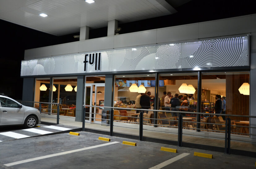 Full, la tienda de café de YPF
