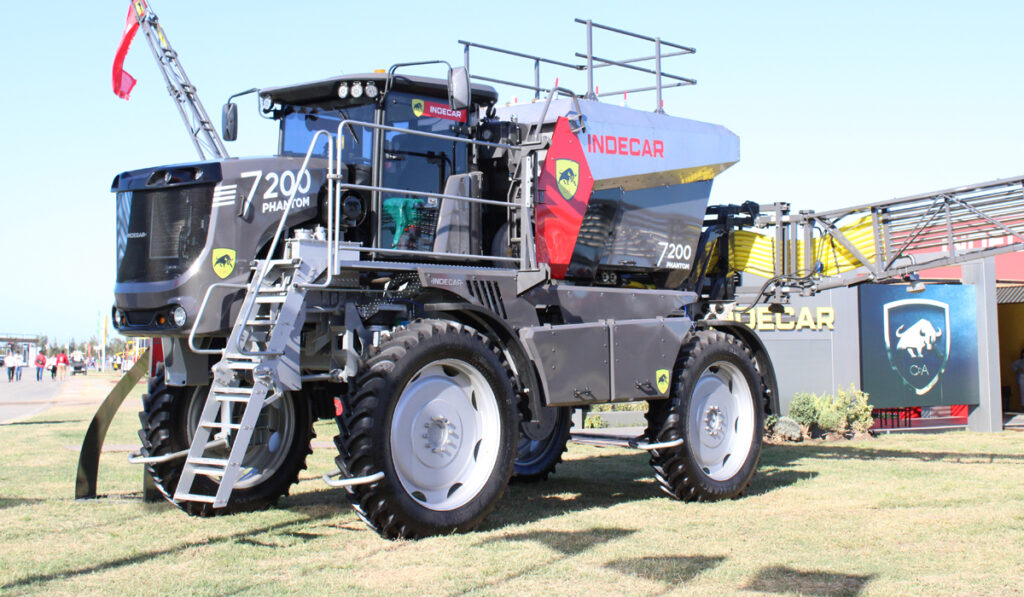 indecar Fertilizadora Neumática Autopropulsada