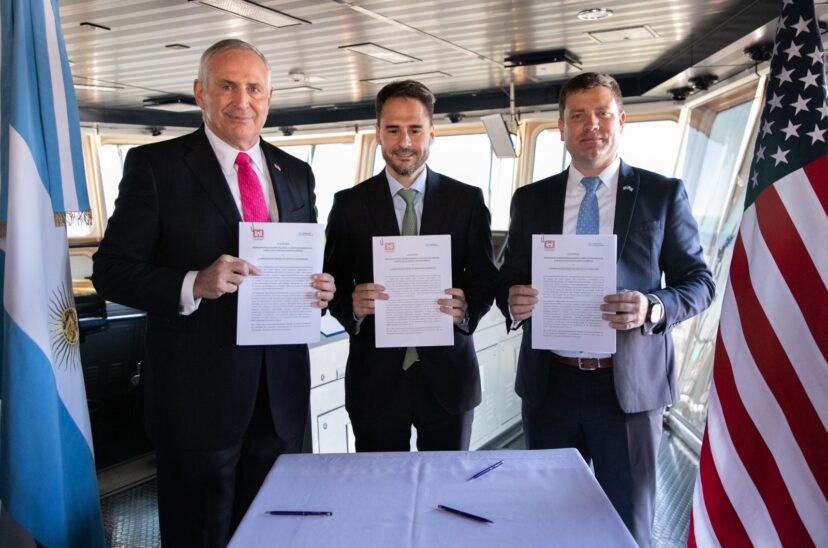 Firma acuerdo Hidrovía