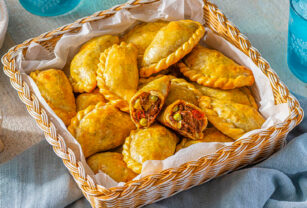 Empanadas salteñas
