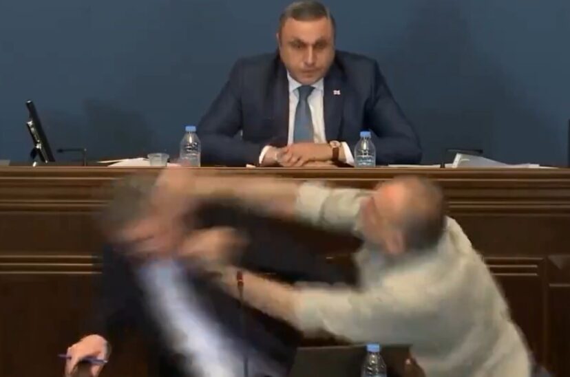 Agresión en el parlamento de Georgia