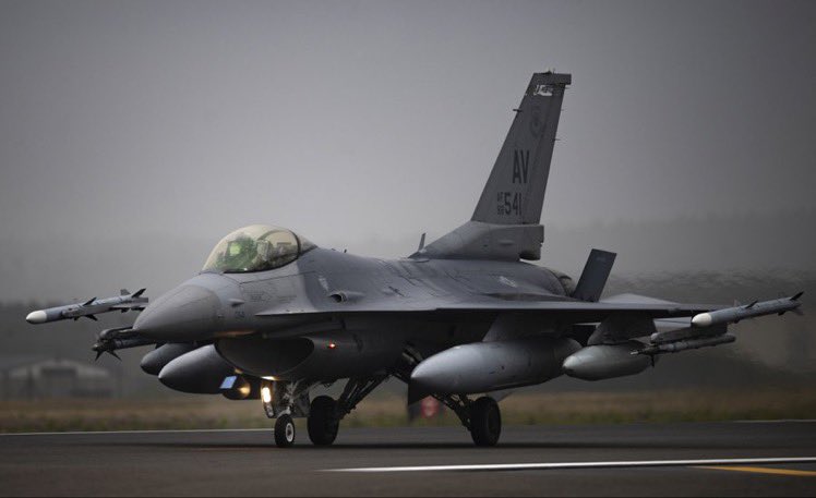 F-16