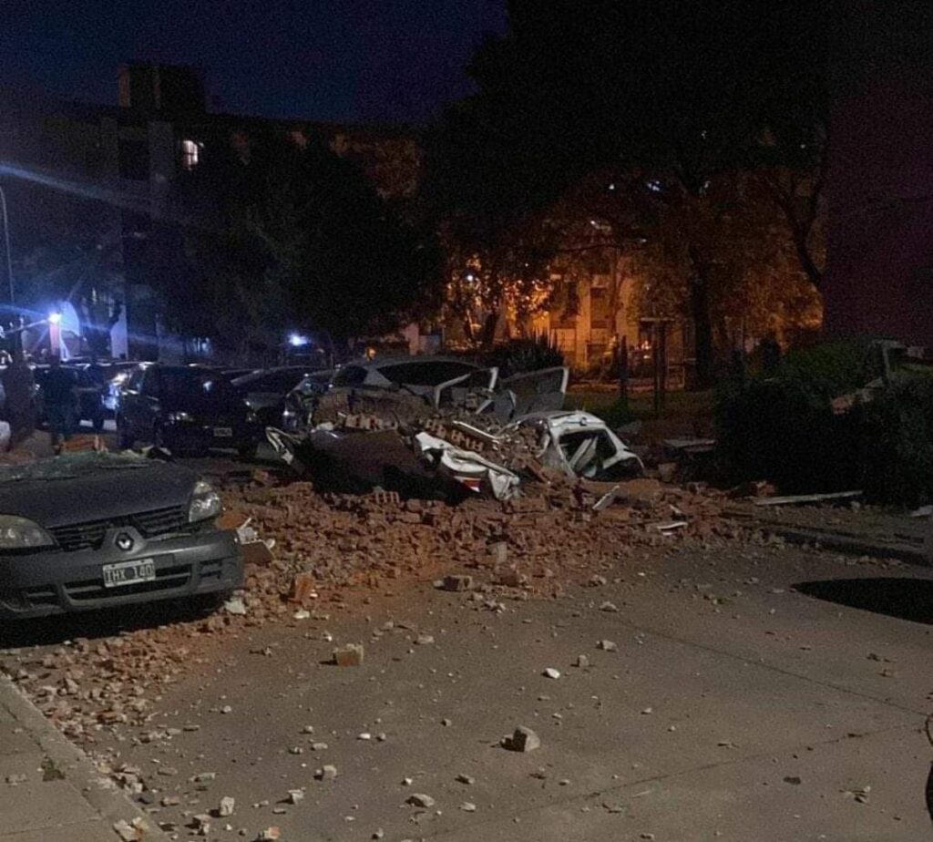 Destrozos - Escobar