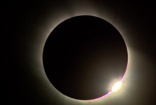 Eclipse solar total