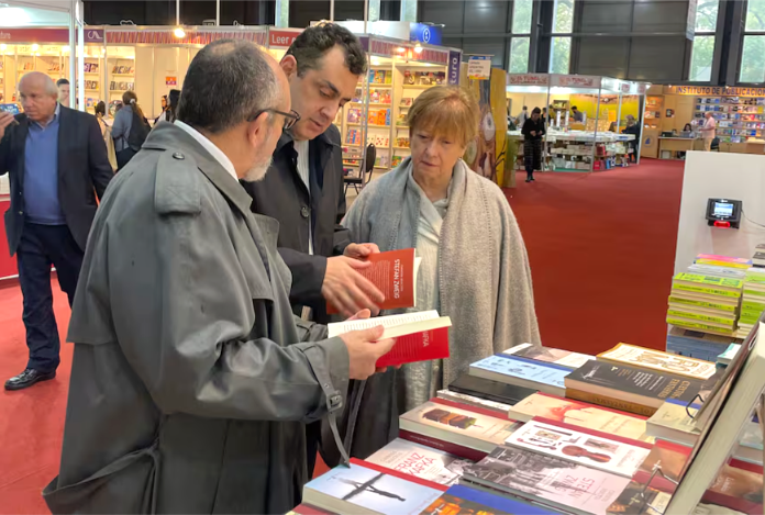 secretario de cultura feria del libro