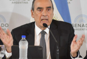 Senado Pacto de Mayo