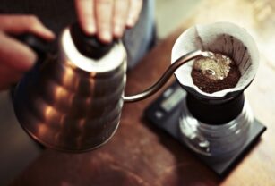 café