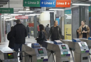 subte b apertura de molinetes