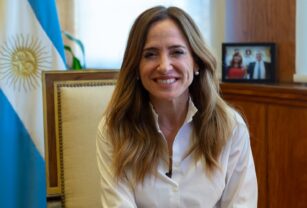 victoria tolosa paz