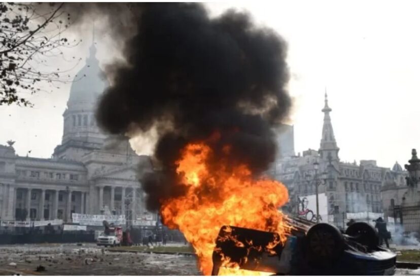 Caos en el Congreso