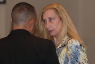 Karina Milei movilización