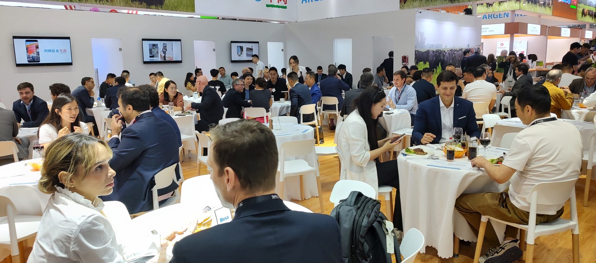 Restaurante Argentine Beef - Sial China 2024 precios