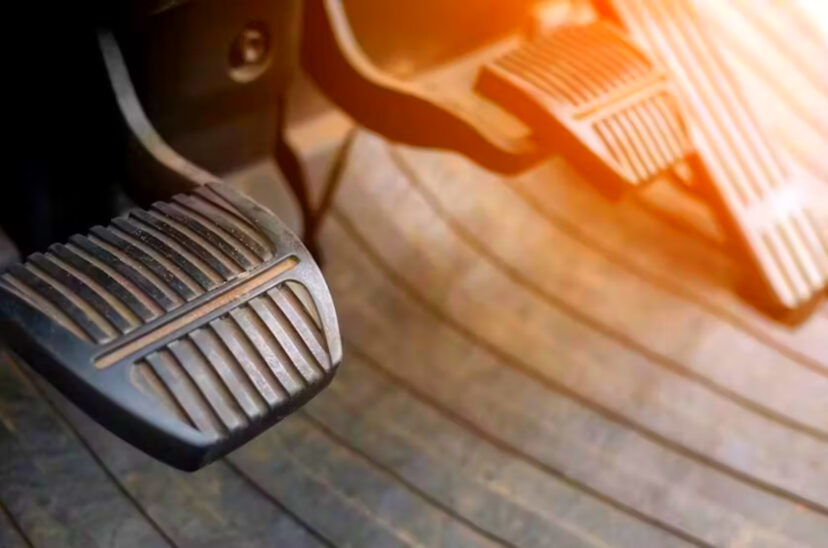embrague auto pedal