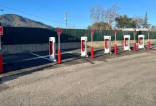estación carga tesla