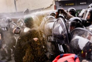 Represion Congreso