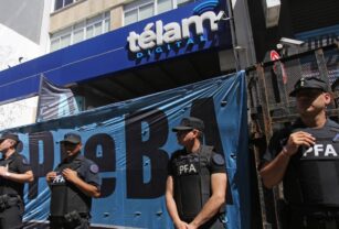 Télam