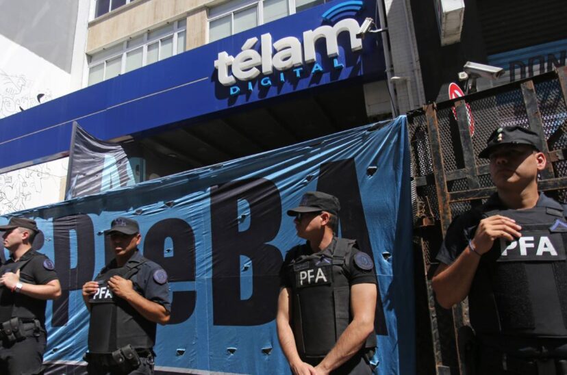 Télam