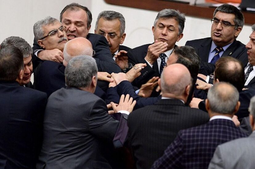 Pelea en Turquía