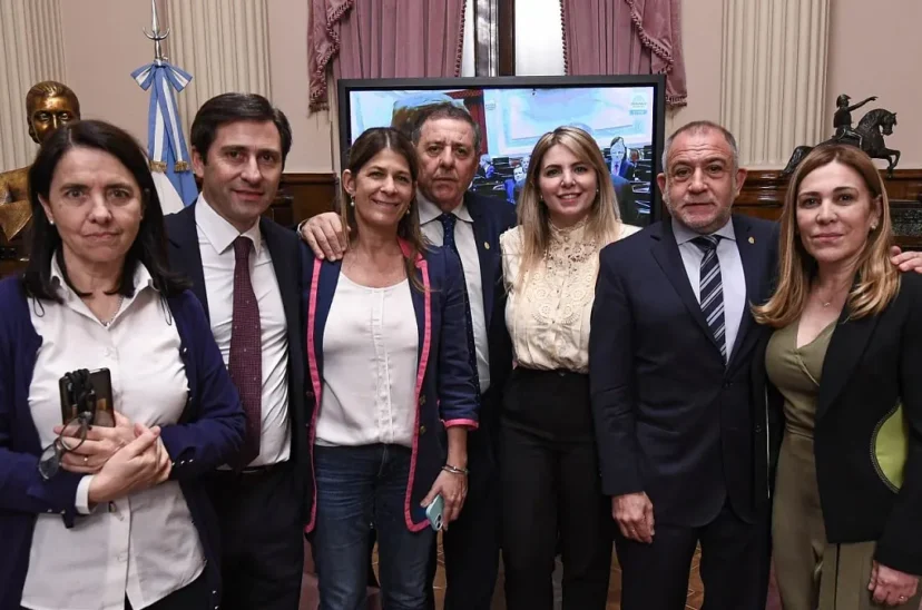 Senadores-PRO