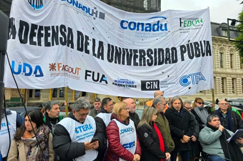 Docentes universitarios -paro