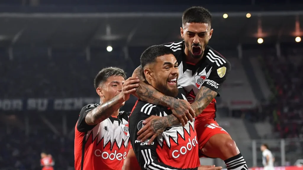 Pelota Libre River