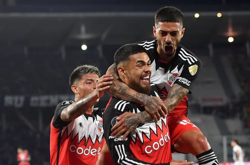 Pelota Libre River