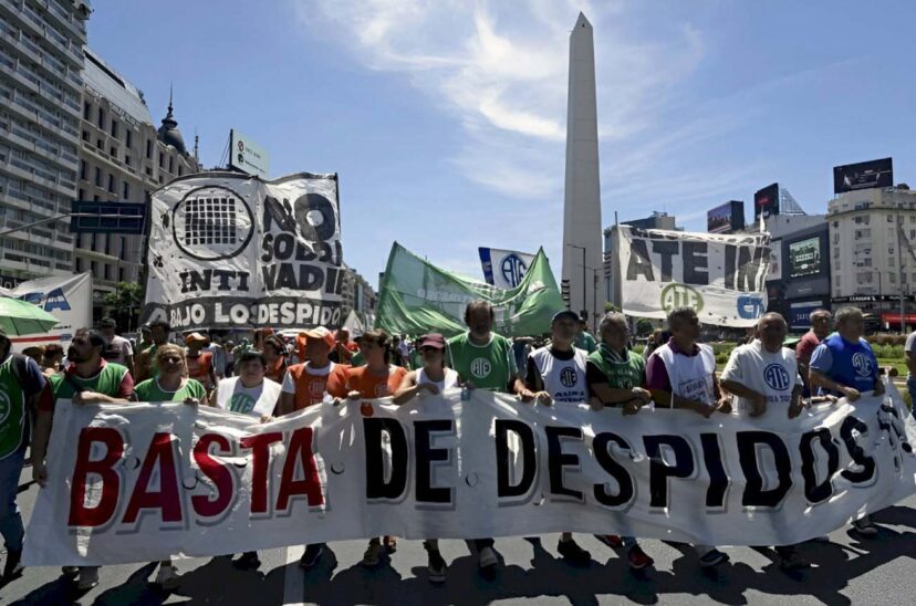 Despidos estatales protesta