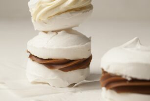 merengues con dulce de leche