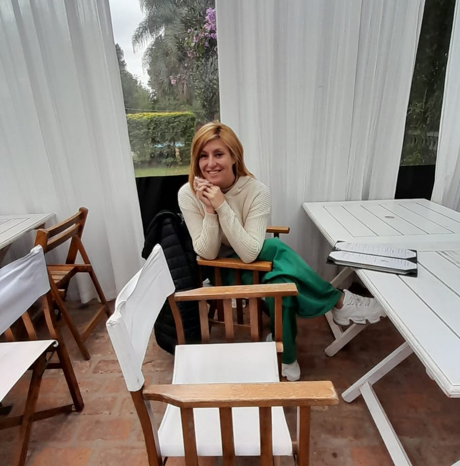 María Saucedo.