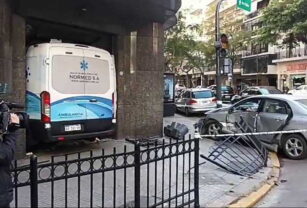 Ambulancia incrustada