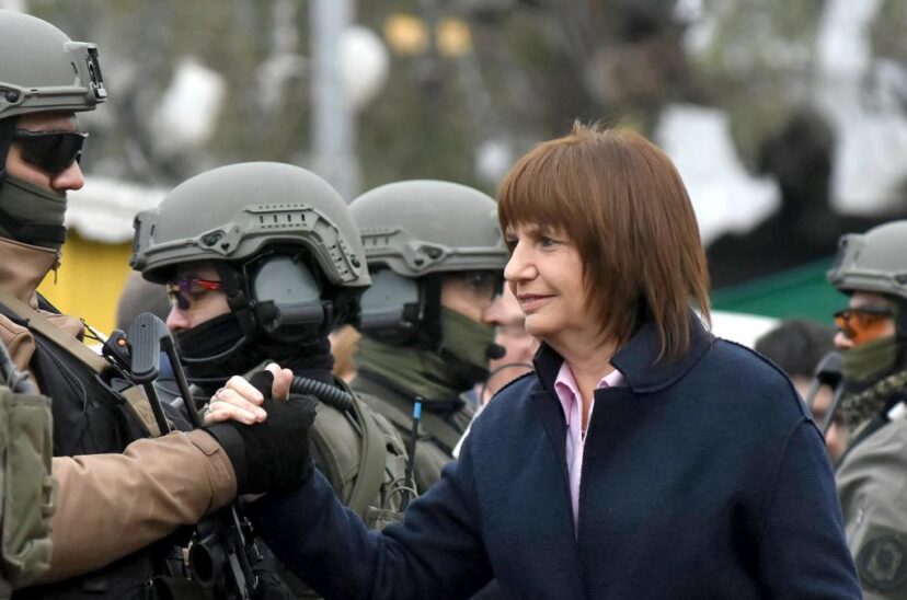 Bullrich - aumento a las fuerzas de seguridad