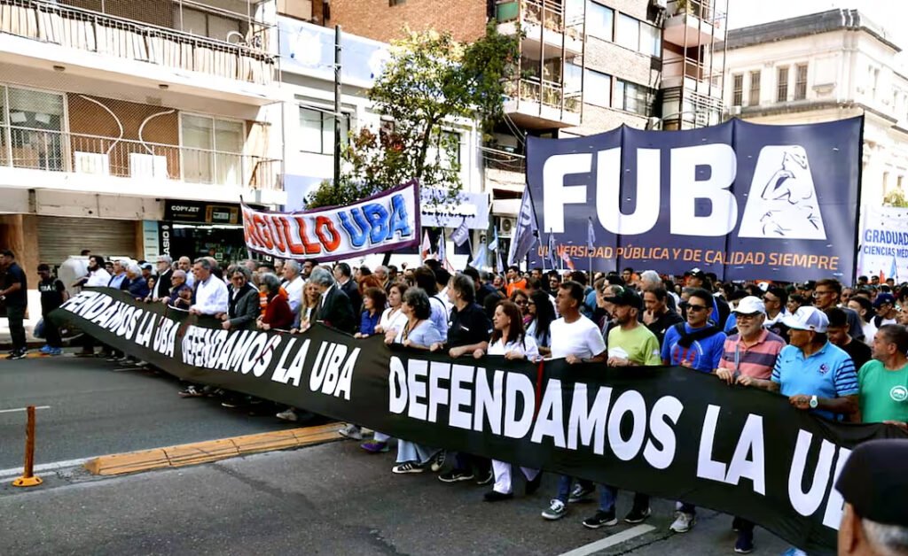 Marcha universitaria