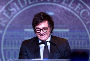 milei - declaración del 2025 como "Año de la Reconstrucción de la Nación Argentina"