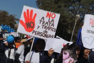 Cartel contra la trata de personas