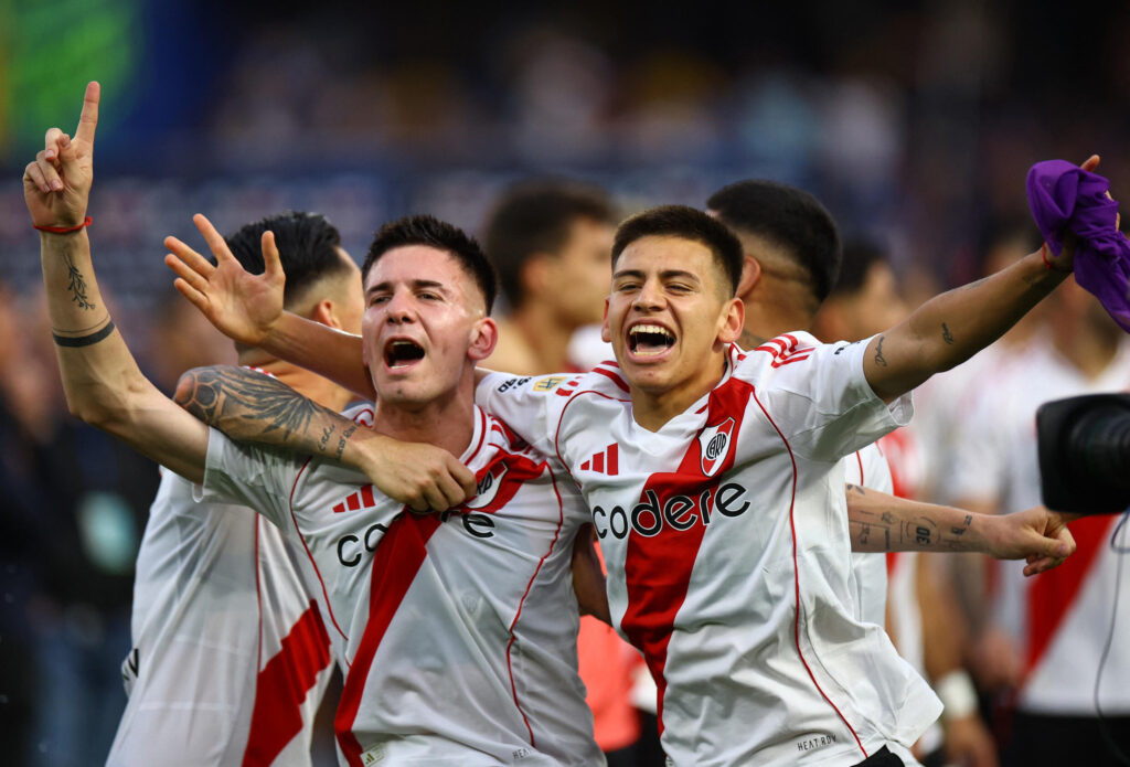 Pelota Libre River