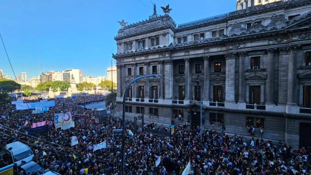 ucr marcha universitaria
