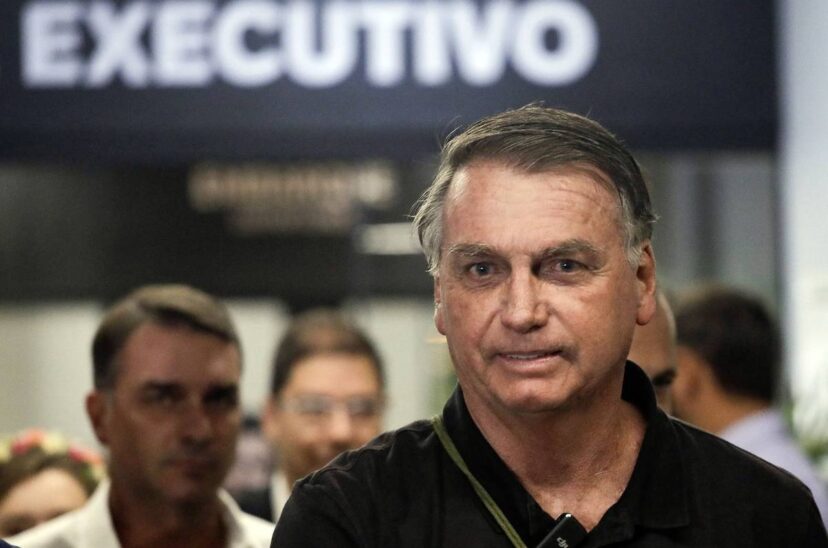 Bolsonaro acusado