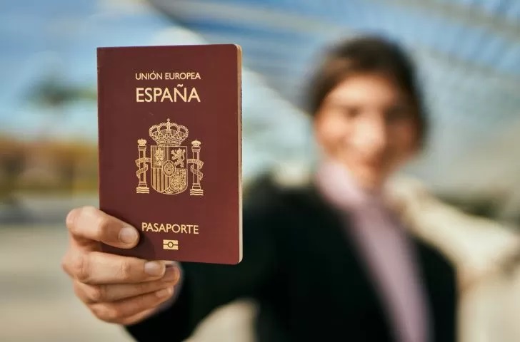 Ley de Nietos Pasaporte España