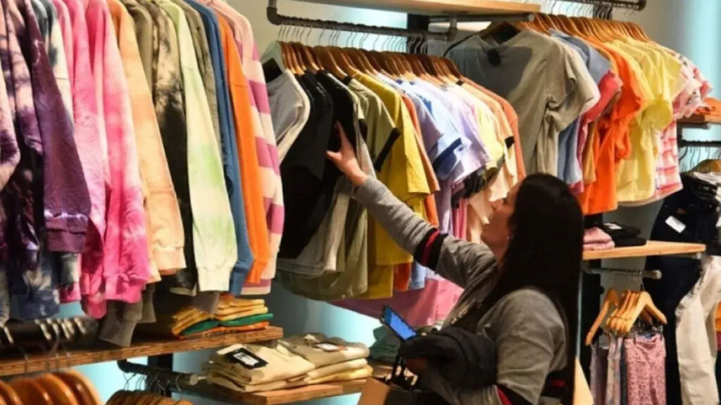 caida ventas de ropa diciembre