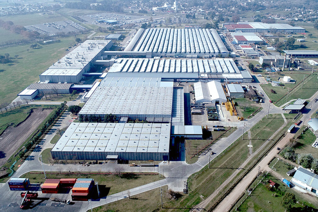 Milei Mercedes Benz