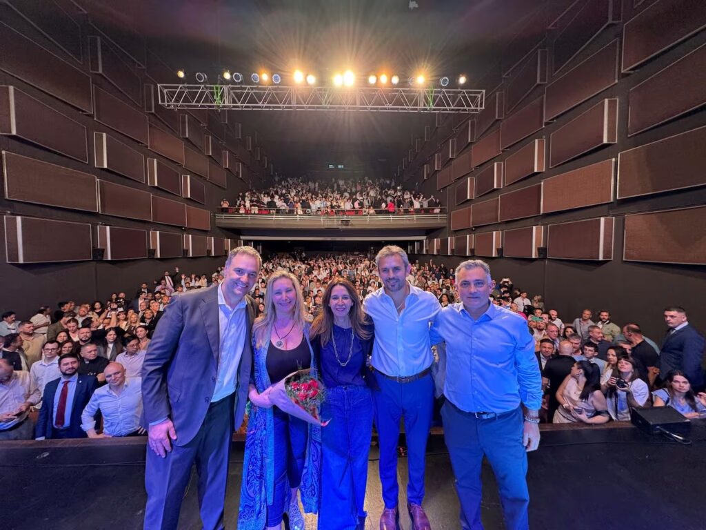 Karina Milei teatro Rivadavia
