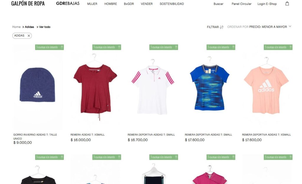 galpón de ropa Adidas