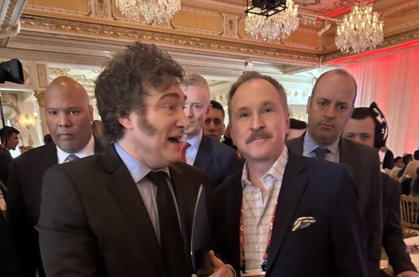 Javier Milei y Peter Lamelas