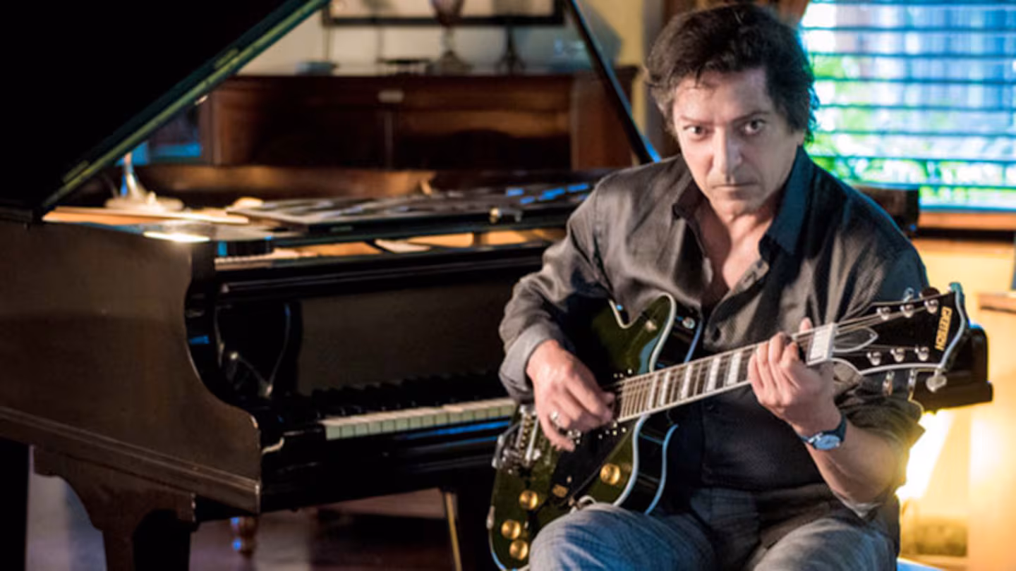 Julio Moura guitarrista