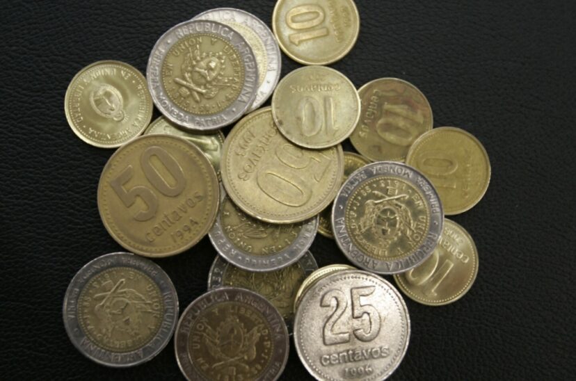 moneda argentina varias