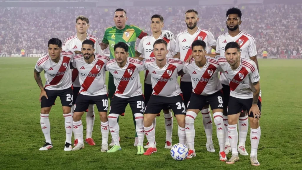 pelota libre river