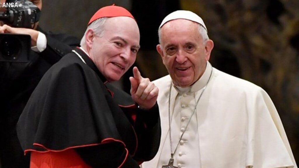 Carlos Aguiar Retes Papa