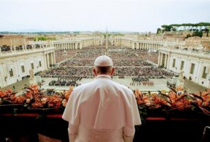Papa francisco revista time en el vaticano