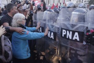represion jubilados